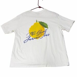 H&M the great summer tour white Tee with Yellow  lemon Graphic size medium